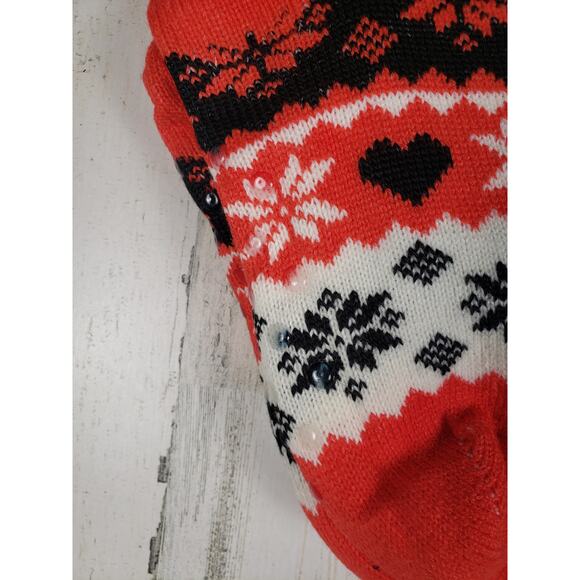 NWT Sherpa Lined Knit Winter Snowflake Holiday Design No-Slip Slipper Socks - Picture 2 of 6